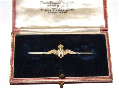Lot 212 - A 9ct gold RAF bar brooch
