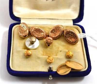Lot 224 - A pair of 9ct gold double cufflinks, three 9ct gold studs and a single 9ct gold cufflink etc