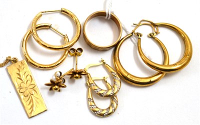 Lot 229 - A group of 9ct gold jewellery including earrings, band ring, pendant on chain etc