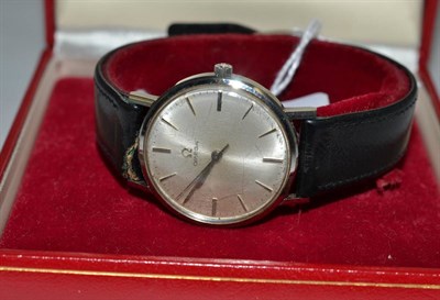 Lot 284 - A stainless steel centre seconds wristwatch, signed Omega, 1964, (Calibre 600) 17-jewel lever...