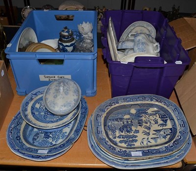 Lot 1050 - A quantity of blue and white ceramics, meat plates etc