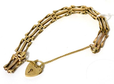 Lot 46 - A 9ct gold gate link bracelet