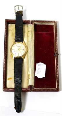 Lot 100 - A gent's Garrard watch