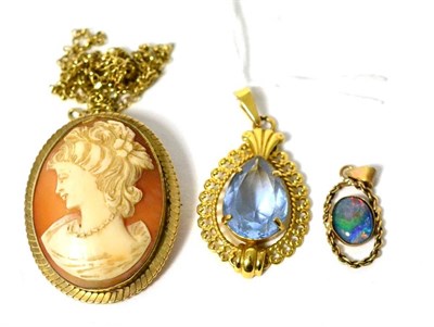 Lot 125 - A 9 carat gold mounted cameo brooch, a 9 carat gold opal set pendant on gold chain stamped 750...