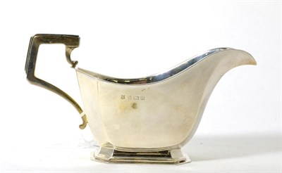 Lot 182 - A silver sauceboat, by W N Ltd., Birmingham, 1938