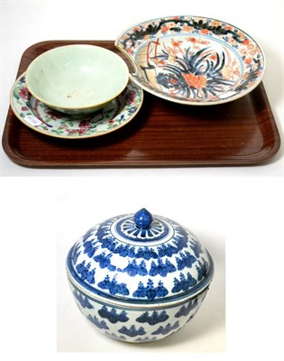 Lot 227 - A 19th century Japanese Imari shaving bowl, Chinese blue and white porcelain box and cover...