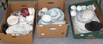 Lot 1081 - Assorted ceramics to include a part dinner service, part tea services, three Haviland plates (three