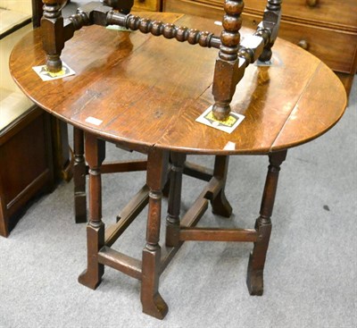 Lot 1153 - An early 18th century oak table