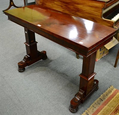 Lot 1189 - Mid-19th century mahogany adjustable buffet