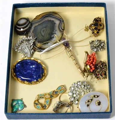 Lot 24 - An Art Nouveau enamel pendant, two hardstone brooches, a 9ct gold dragonfly necklace, costume...