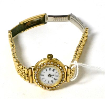 Lot 52 - A Continental 14K lady's wristwatch with enamel dial