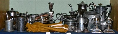 Lot 137 - A collection of assorted silver plate and a small quantity of silver