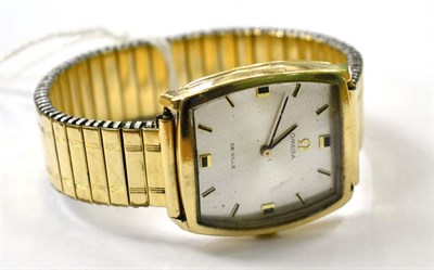 Lot 236 - A gold wristwatch signed Omega