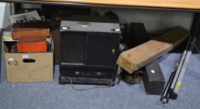 Lot 1077 - Various Cine cameras and related items including various cameras and projectors, screens and...