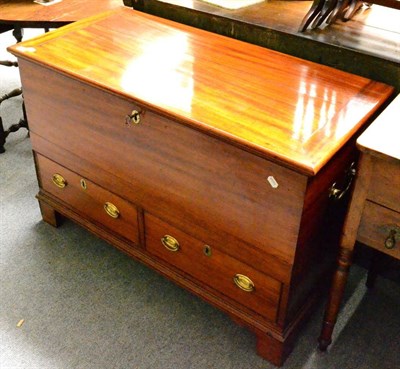 Lot 1380 - A camphor wood lined chest