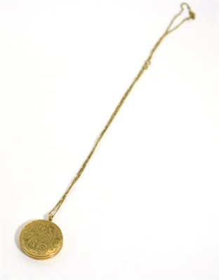 Lot 75 - A 9 carat gold locket pendant on a belcher chain