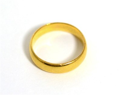 Lot 251 - A 22 carat gold band ring