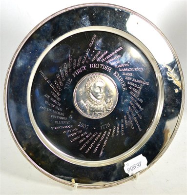 Lot 473 - The First British Empire silver commemorative plate, London 1975, decorated with a portrait of...