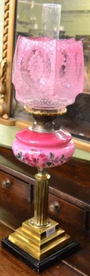 Lot 549 - An oil lamp