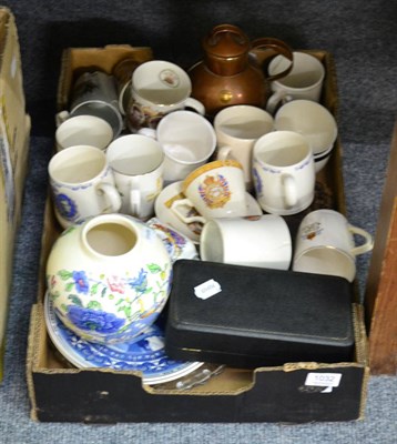 Lot 1032 - A silver condiment set; cased fish servers; a quantity of Royal Commemorative pottery etc