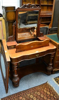 Lot 1132 - A late Victorian dressing table