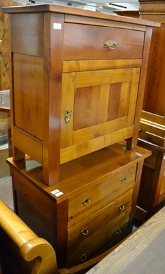 Lot 1155 - Two modern three height chest of drawers