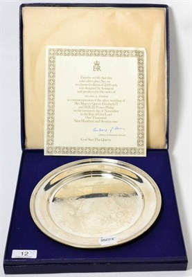 Lot 12 - Silver plate for commemorating Queen Elizabeth II wedding 1972 (boxed) and a Royal Worcester...
