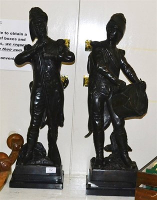 Lot 52 - A pair of reproduction bronze figures of soldiers
