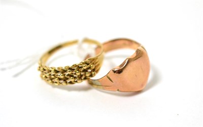 Lot 305 - A 9ct gold ring and a 9ct gold signet ring (2)