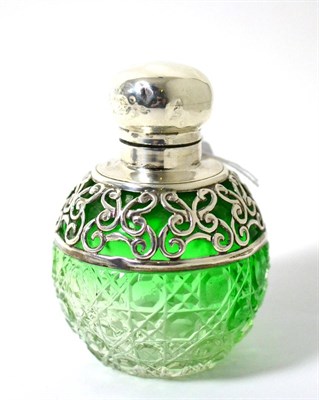 Lot 314 - A silver mounted scent bottle