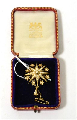 Lot 407 - A seed pearl star brooch