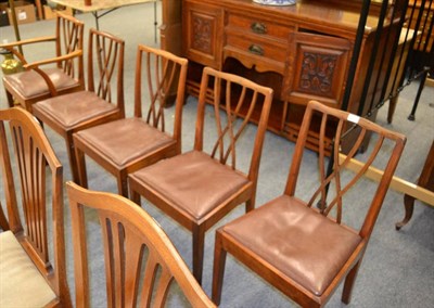 Lot 1127 - A set of five (4+1) Alan Grainger Acorn Industries walnut dining chairs, with shaped top rails...