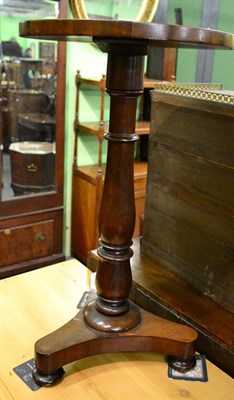 Lot 1257 - A mid 19th century mahogany tripod table