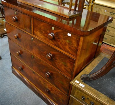 Lot 1264 - A mahogany chest of drawers