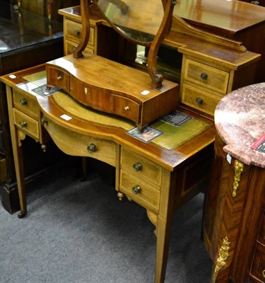 Lot 1277 - An Edwardian leather inset inlaid mahogany ladies writing desk