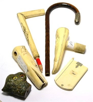 Lot 122 - Bone cane handles etc