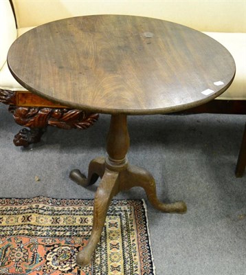 Lot 1282 - A mahogany tripod table