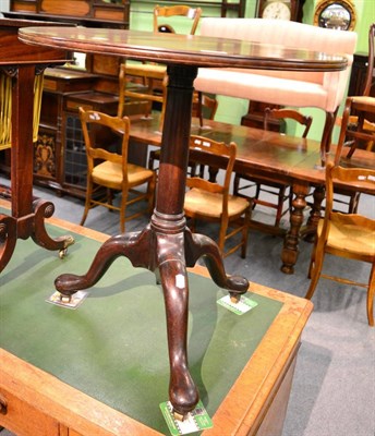 Lot 1292 - Georgian mahogany tripod table