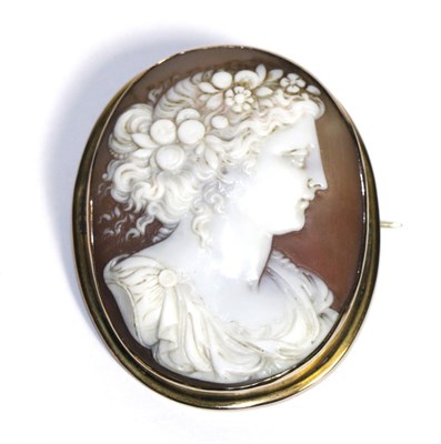 Lot 88 - A cameo brooch, classical bust