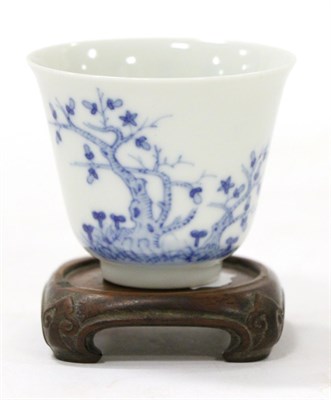 Lot 319 - Chinese blue and white porcelain wine cup, wood stand