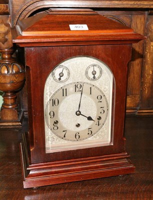 Lot 403 - A German chiming mantel clock