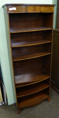 Lot 709 - An Edwardian mahogany open bookcase with adjustable shelves