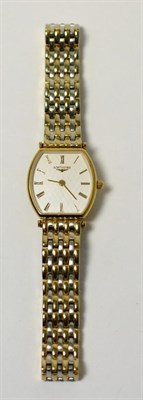 Lot 70 - A lady's Longines quartz wristwatch