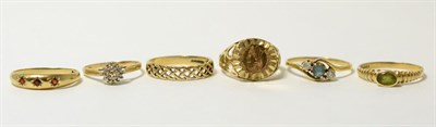 Lot 74 - Six lady's 9ct gold rings