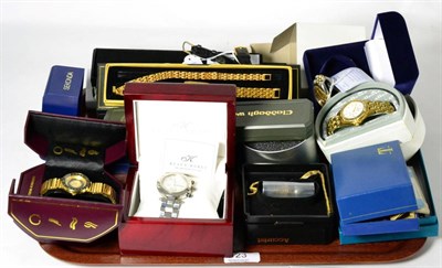 Lot 123 - A quantity of lady's and gents wristwatches
