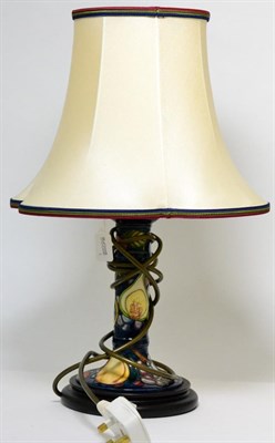 Lot 159 - A Moorcroft Queens choice pottery table lamp