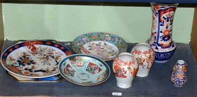 Lot 226 - A group of Japanese ceramics to include a pair of baluster vases; bowl; octagonal tray etc