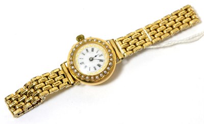 Lot 269 - A Continental 14K lady's wristwatch with enamel dial