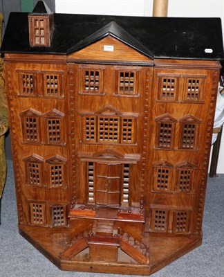 Lot 1099 - A well made dolls house