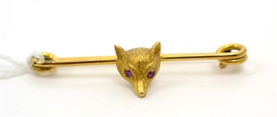 Lot 189 - A 15ct gold ruby fox mask brooch